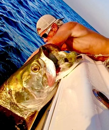 Texas Tarpon Hunt fishing charter photo — Galveston with Captain Shawn Warren